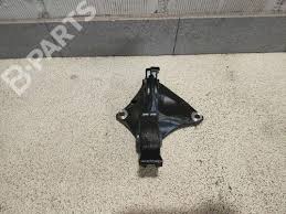 ENGINE MOUNT -REAR LOWER