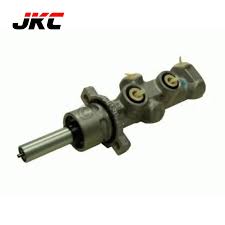 MASTER CYLINDER