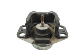 ENGINE MOUNT R/H